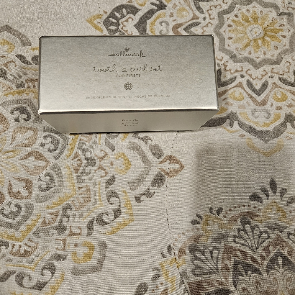 Hallmark Silver Tooth & Curl Set - Picture 3 of 3